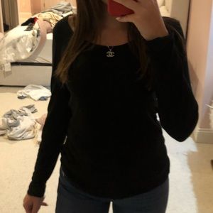 Long sleeve black top with ribbed material